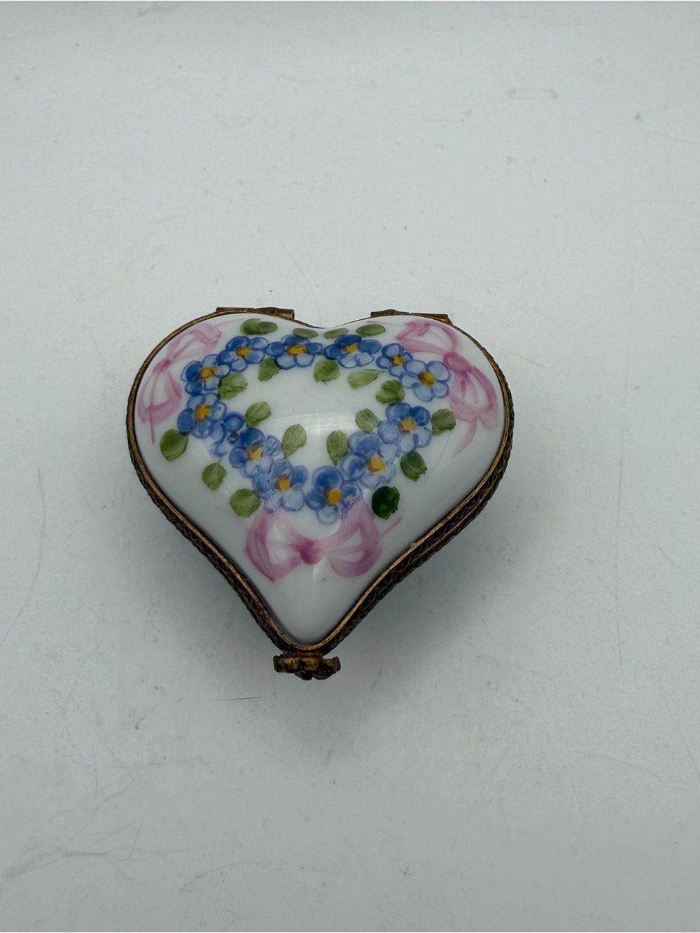 Limoges France Peint Main Heart Shaped Trinket Box Signed With ARTIST INITIALS